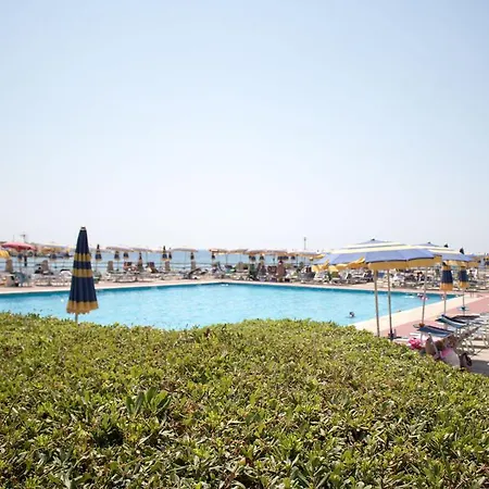 شقة فندقية Baia Del Sole 3*
