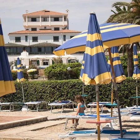Aparthotel Baia Del Sole